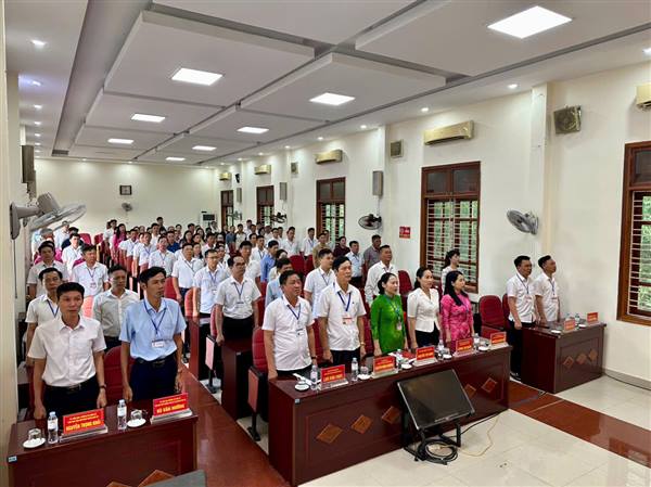 Xã Kiến Thụy tổ chức Lễ chào cờ và sinh hoạt dưới cờ tháng 6 năm 2026