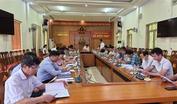 UBND xã Kiến Thụy tổ chức phiên họp thường kỳ đánh giá 

tình hình kinh tế - xã hội tháng 5 và 5 tháng đầu năm 2026