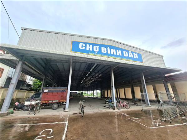 Chợ Bình Dân, xã Kim Thành dự kiến đi vào hoạt động từ ngày 19/7/2026 theo hình thức đấu giá quyền khai thác chợ theo Nghị định số 60/2024/NĐ-CP của Chính phủ