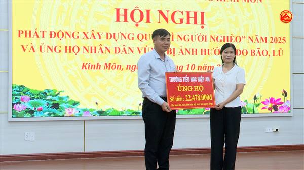 Phường Kinh Môn phát động xây dựng Quỹ “Vì người nghèo” và ủng hộ Nhân dân vùng bị ảnh hưởng do bão, lũ năm 2025