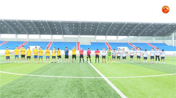 Sôi nổi giải bóng đá Nam trong khuôn khổ Đại hội TDTT phường Kinh Môn lần thứ I, năm 2025