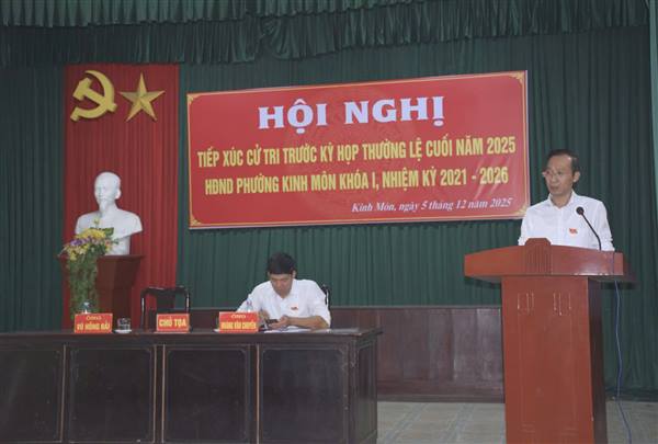 Đại biểu HĐND phường Kinh Môn khóa I tiếp xúc cử tri chuẩn bị Kỳ họp thường lệ cuối năm 2025