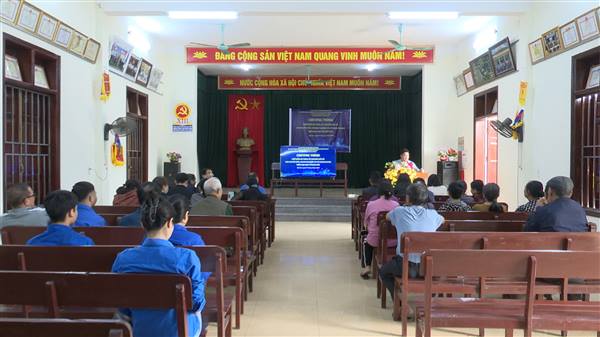 Tăng cường phổ biến kỹ năng và hướng dẫn chuyển đổi số cho người dân, doanh nghiệp và các cơ sở kinh doanh trên địa bàn phường