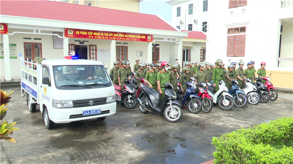 Lễ ra quân cao điểm trấn áp tội phạm, bảo đảm an ninh,trật tự, an toàn Đại hội Đảng các cấp
