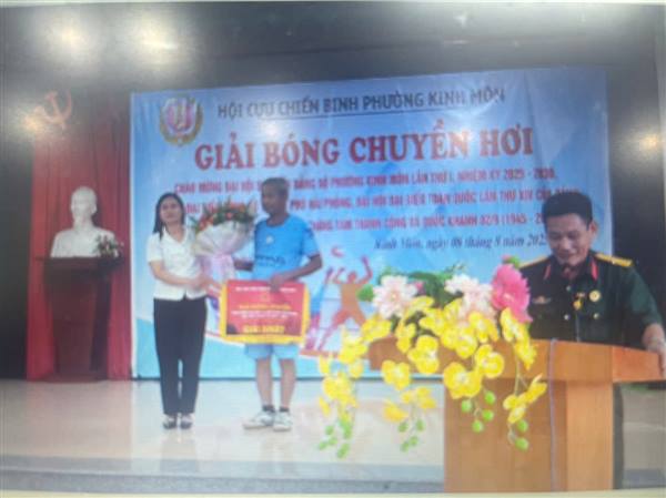 Hội CCB Phường Giải Bóng Chuyền Hơi Chào Mừng Tết Độc Lập 2/9 và Đại hội Đảng phường Kinh Môn lần thứ nhất, nhiệm kỳ 2025-2030