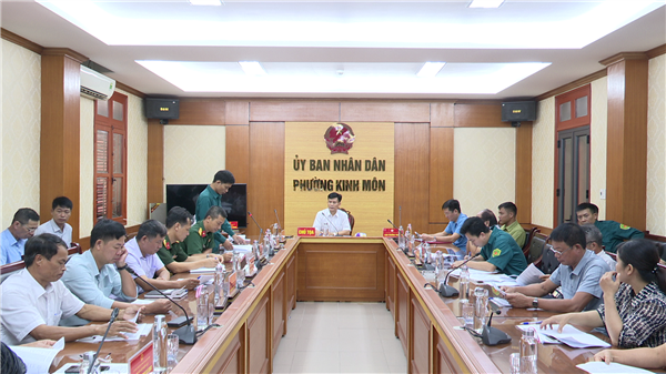 Hội đồng NVQS Phường Kinh Môn tổ chức phiên họp phúc tra, nắm nguồn tuyển chọn gọi công dân nhập ngũ năm 2026