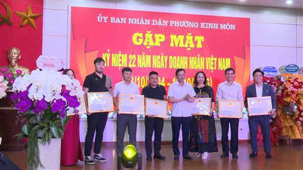 Phường Kinh Môn gặp mặt doanh nhân nhân kỷ niệm 22 năm Ngày Doanh nhân Việt Nam