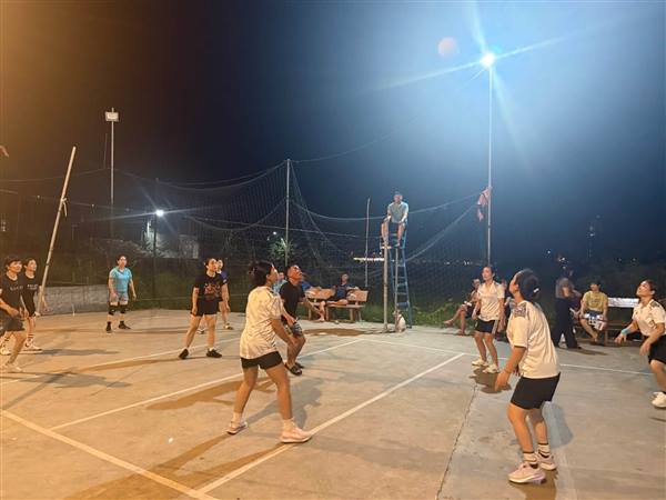 GIAO LƯU BÓNG CHUYỀN HƠI GIỮA TDP NGƯ UYÊN VÀ TDP KINH HẠ
