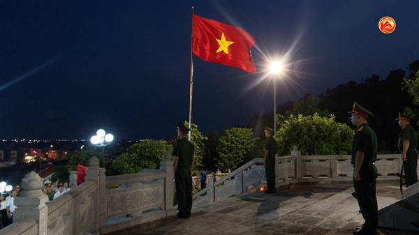 Phường Kinh Môn Thành kính dâng hương – Đời đời ghi nhớ công ơn các Anh hùng liệt sĩ