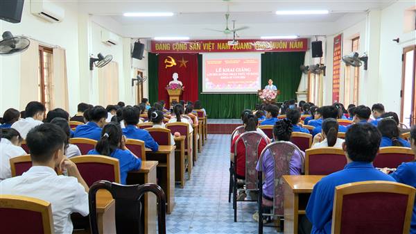Khai giảng Lớp Bồi dưỡng nhận thức về Đảng khóa 3 năm 2026