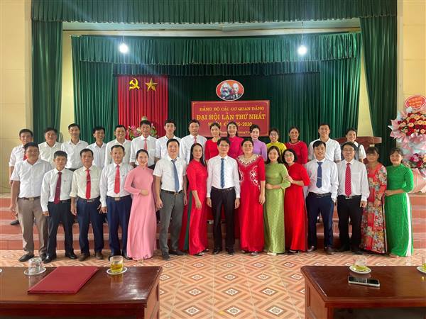 Giới thiệu cơ cấu tổ chức Đảng ủy xã Lạc Phượng