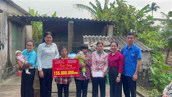 Những mảnh đời ngang trái giữa vòng tay yêu thương của cộng đồng