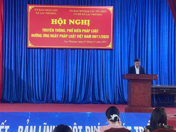 Hơn 100 cán bộ, hội viên các hội, đoàn thể xã Lạc Phượng được phổ biến, tuyên truyền pháp luật về đất đai, nghĩa vụ quân sự, bảo hiểm xã hội