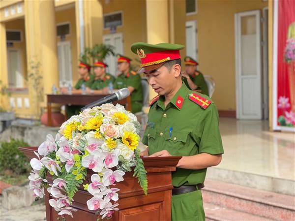 Công an xã Lạc Phượng ra quân đảm bảo an ninh, trật tự phục vụ Đại hội Đảng các cấp 