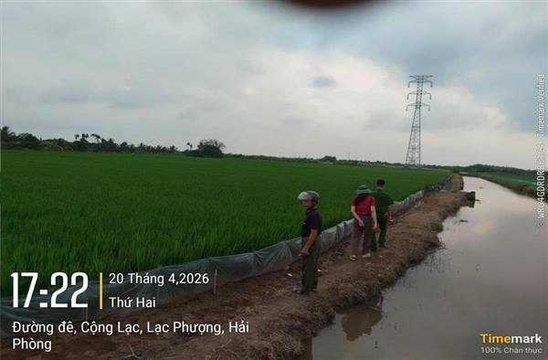 Công an xã Lạc Phượng tăng cường kiểm tra, tuyên truyền, ngăn chặn hành vi sử dụng điện bẫy, diệt chuột