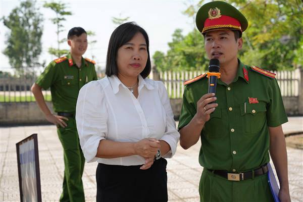 UBND xã Lạc Phượng phát động “Chiến dịch đào tạo kỹ năng lái xe mô tô, xe gắn máy an toàn” 