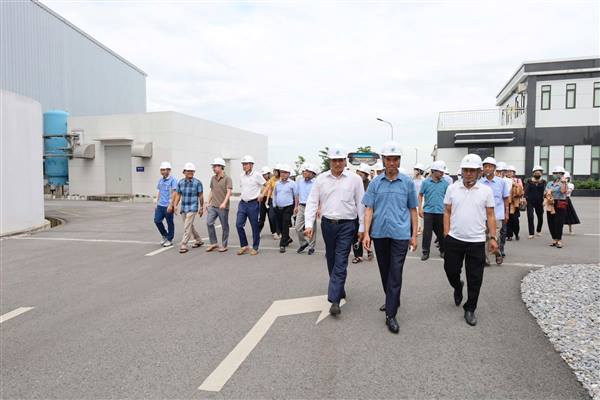 ĐOÀN CÔNG TÁC CỦA XÃ LAI KHÊ THĂM NHÀ MÁY ĐIỆN RÁC T&J TẠI TỈNH BẮC NINH