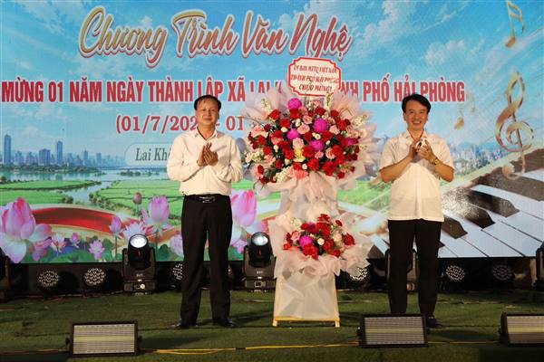 Sôi nổi đêm giao lưu văn nghệ chào mừng 01 năm thành lập xã Lai Khê, thành phố Hải Phòng