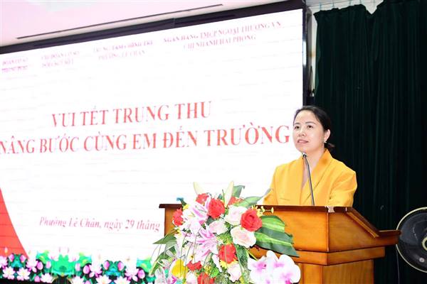  TRUNG TÂM BỒI DƯỠNG CHÍNH TRỊ PHƯỜNG LÊ CHÂN TÔ CHỨC CHƯƠNG TRÌNH “VUI TẾT TRUNG THU - NÂNG BƯỚC CÙNG EM ĐẾN TRƯỜNG”