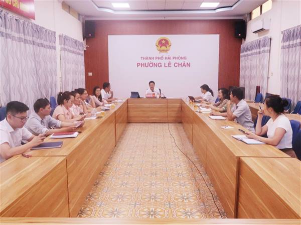 PHƯỜNG LÊ CHÂN TỔ CHỨC HỘI NGHỊ RÀ SOÁT CÁC CHỈ SỐ CẢI CÁCH HÀNH CHÍNH, CHUYỂN ĐỔI SỐ VÀ LĨNH VỰC VĂN HÓA NĂM 2025