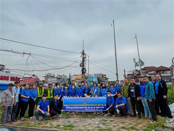 💙ĐOÀN THANH NIÊN PHƯỜNG LÊ CHÂN RA QUÂN "NGÀY CHỦ NHẬT XANH - XÂY DỰNG ĐÔ THỊ VĂN MINH” 