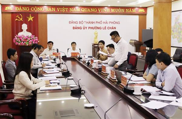 ĐẢNG ỦY – UBND PHƯỜNG LÊ CHÂN TỔ CHỨC HỘI NGHỊ KIỂM ĐIỂM, ĐÁNH GIÁ, XẾP LOẠI TẬP THỂ VÀ CÁ NHÂN NĂM 2025