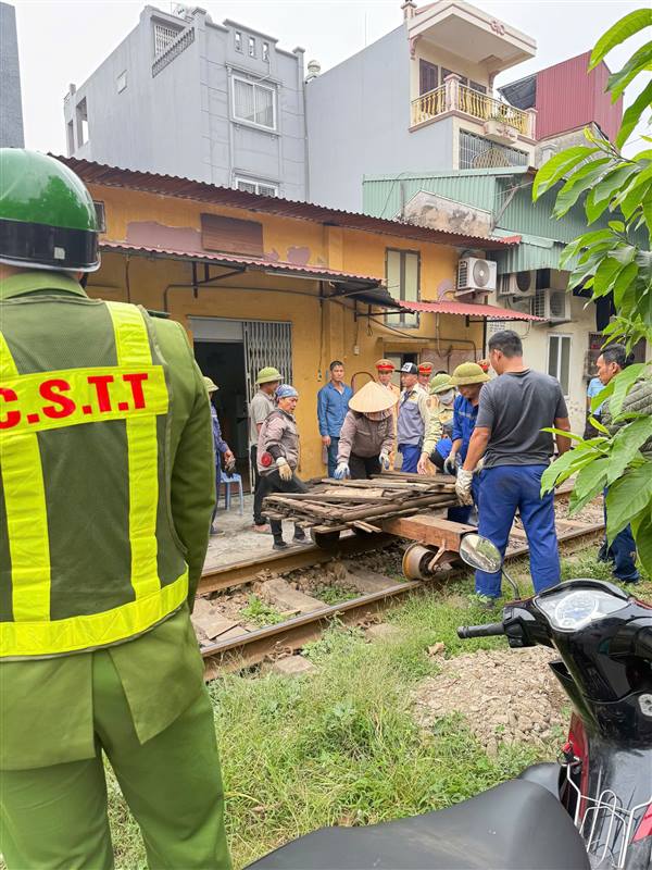 PHƯỜNG LÊ CHÂN THÔNG BÁO TĂNG CƯỜNG ĐẢM BẢO TRẬT TỰ ĐÔ THỊ, TRẬT TỰ ĐƯỜNG HÈ VÀ AN TOÀN GIAO THÔNG
