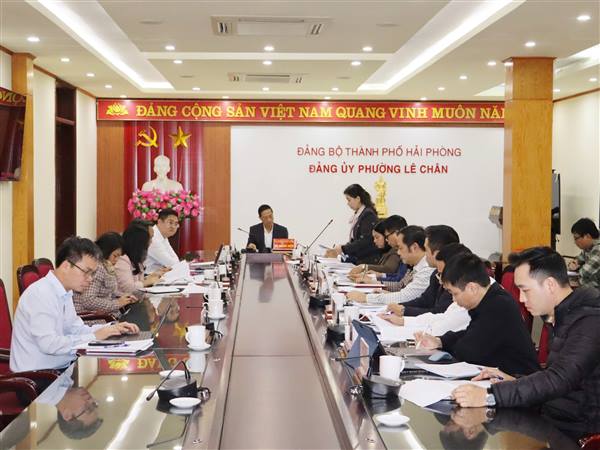 ĐẢNG ỦY PHƯỜNG LÊ CHÂN TỔ CHỨC HỘI NGHỊ KIỂM ĐIỂM, ĐÁNH GIÁ, XẾP LOẠI TẬP THỂ VÀ CÁ NHÂN BAN THƯỜNG VỤ ĐẢNG ỦY NĂM 2025