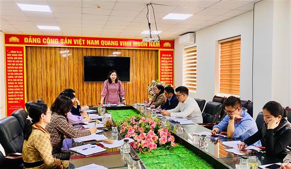 ĐỒNG CHÍ PHÓ BÍ THƯ THƯỜNG TRỰC ĐẢNG ỦY LÀM VIỆC VỚI CƠ QUAN ỦY BAN MTTQ VIỆT NAM PHƯỜNG LÊ CHÂN