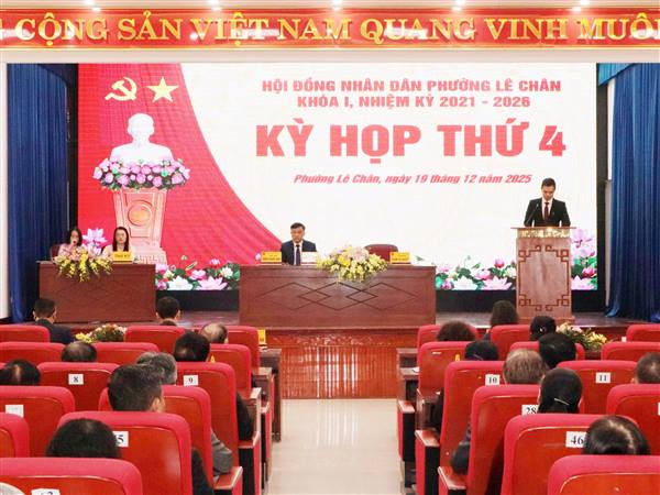 HỘI ĐỒNG NHÂN DÂN PHƯỜNG LÊ CHÂN NHIỆM KỲ 2021 – 2026 TỔ CHỨC KỲ HỌP THỨ 4 NĂM 2025.