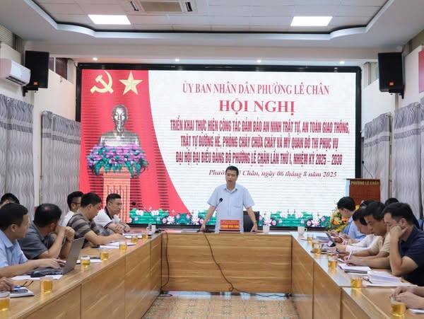 Phường Lê Chân triển khai công tác đảm bảo an ninh trật tự, an toàn giao thông, trật tự đường hè, phòng cháy chữa cháy và mỹ quan đô thị phục vụ Đại hội Đảng bộ phường lần thứ I, nhiệm kỳ 2025–2030