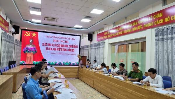 UBND phường Lê Chân sơ kết công tác cải cách hành chính, chuyển đổi số, Đề án 06 và Nghị quyết 57 tháng 7 năm 2025