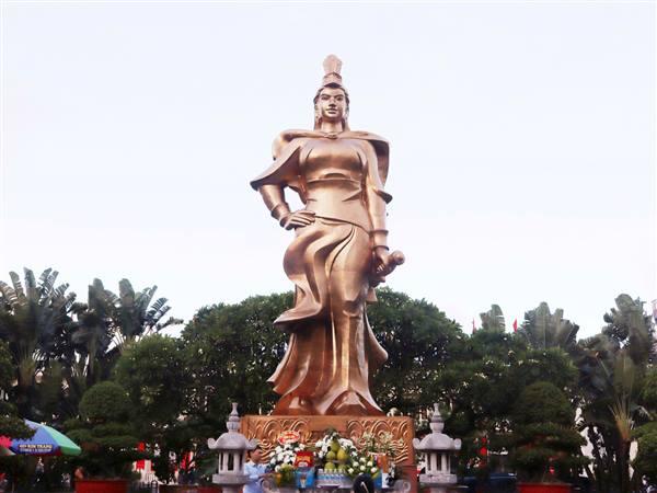 Phường Lê Chân tổ chức Lễ dâng hương nhân ngày Thánh hóa Đức Thánh Mẫu Lê Chân