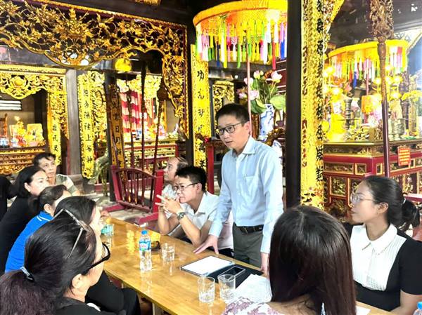 BAN QUẢN LÝ DI TÍCH TÍN NGƯỠNG PHƯỜNG LÊ CHÂN LÀM VIỆC VỚI BAN QUẢN LÝ DI TÍCH ĐÌNH TỪ VŨ