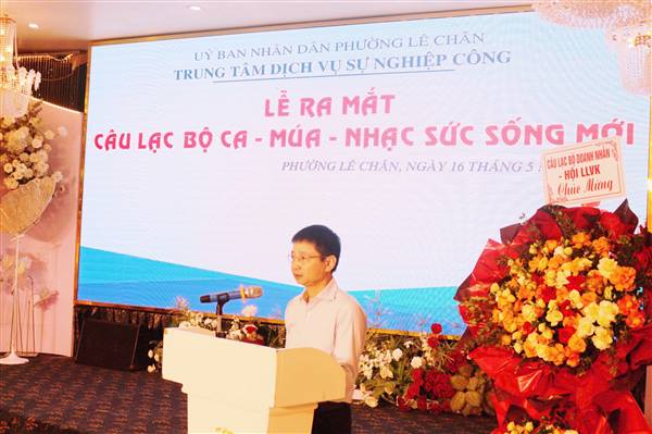 RA MẮT CÂU LẠC BỘ CA – MÚA – NHẠC “SỨC SỐNG MỚI” PHƯỜNG LÊ CHÂN