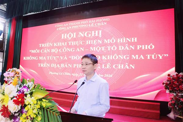 PHƯỜNG LÊ CHÂN TRIỂN KHAI MÔ HÌNH “MỖI CÁN BỘ CÔNG AN - MỘT TỔ DÂN PHỐ KHÔNG MA TÚY” VÀ “DÒNG HỌ KHÔNG MA TÚY”