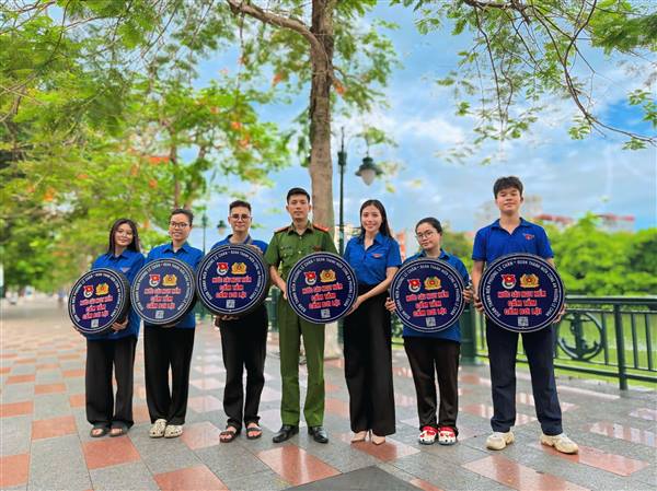MÔ HÌNH “LÁ CHẮN LÊ CHÂN” — TUỔI TRẺ LÊ CHÂN XUNG KÍCH BẢO VỆ AN TOÀN TÍNH MẠNG NHÂN DÂN