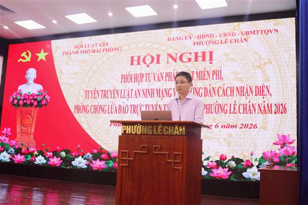 PHƯỜNG LÊ CHÂN PHỐI HỢP HỘI LUẬT GIA THÀNH PHỐ HẢI PHÒNG TỔ CHỨC TƯ VẤN PHÁP LUẬT MIỄN PHÍ, TUYÊN TRUYỀN LUẬT AN NINH MẠNG VÀ PHÒNG CHỐNG LỪA ĐẢO TRỰC TUYẾN