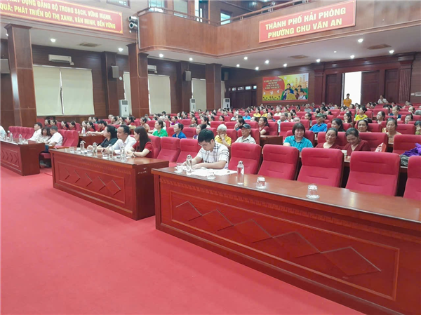 HỘI NÔNG DÂN PHƯỜNG LÊ ĐẠI HÀNH PHỐI HỢP TỔ CHỨC HỘI NGHỊ TUYÊN TRUYỀN, QUÁN TRIỆT, TRIỂN KHAI NGHỊ QUYẾT ĐẠI HỘI XIV CỦA ĐẢNG