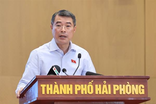 Tạo môi trường kinh doanh thông thoáng, minh bạch, dự báo được, giảm chi phí để người dân, doanh nghiệp yên tâm