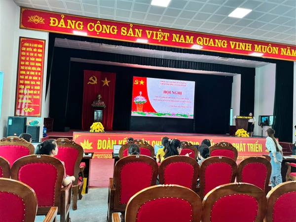 PHƯỜNG LÊ ĐẠI HÀNH TẬP HUẤN CHUYỂN ĐỔI SỐ TRONG QUẢN LÝ NHÀ NƯỚC, TRIỂN KHAI NỀN TẢNG MISA IGOV VÀ MISA ONE AI CHO CÁN BỘ, CÔNG CHỨC, VIÊN CHỨC