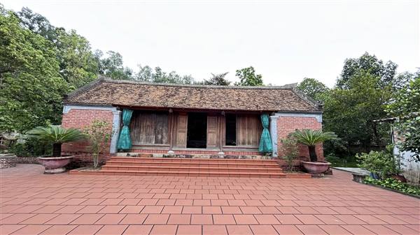 Di tích lịch sử cấp thành phố cơ sở cách mạng kháng chiến chống Pháp nhà cụ Nguyễn Thị Bầm, tổ dân phố Chính Mỹ 6, phường Lê Ích Mộc, thành phố Hải Phòng