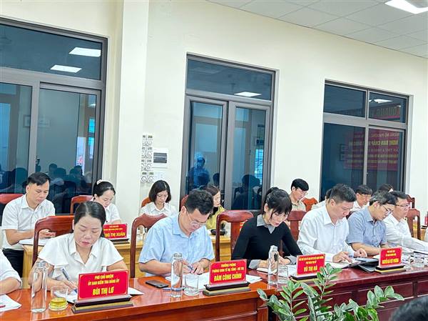 Đảng ủy phường Lê Ích Mộc tổ chức Hội nghị tổng kết thực hiện Nghị quyết số 18-NQ/TW