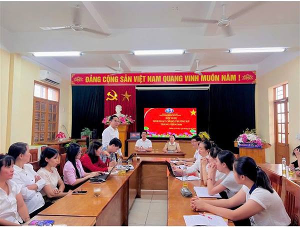 Chi bộ Trường Tiểu học Quảng Thanh tổ chức sinh hoạt chi bộ thường kỳ tháng 5/2026