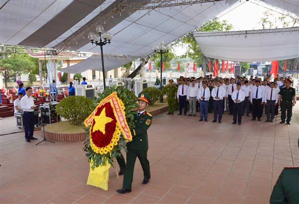 Phường Lê Ích Mộc trang trọng tổ chức các hoạt động kỷ niệm 79 năm Ngày Thương binh - Liệt sĩ