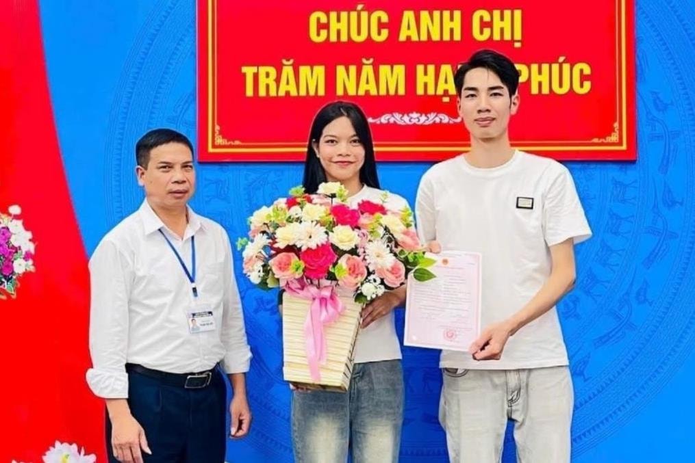 Description: gia-phuc-1-1-(1).jpg