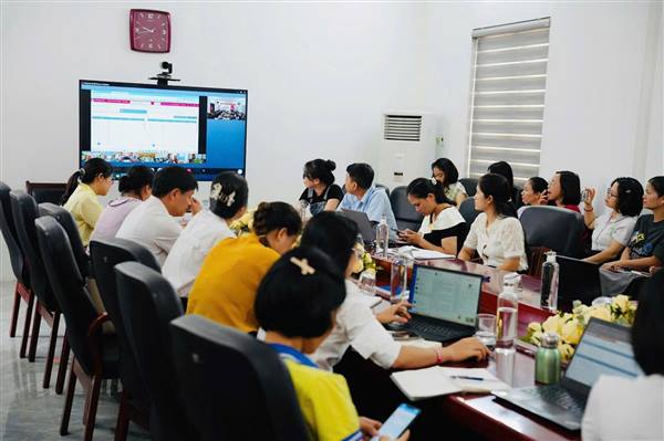 UBND PHƯỜNG LÊ THANH NGHỊ TỔ CHỨC TẬP HUẤN HỆ THỐNG CƠ SỞ DỮ LIỆU GIÁO DỤC VÀ ĐÀO TẠO
