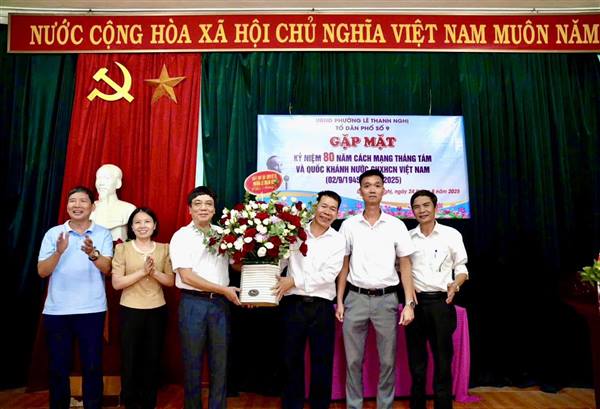 TỔ DÂN PHỐ SỐ 9 PHƯỜNG LÊ THANH NGHỊ TỔ CHỨC GẶP MẶT KỶ NIỆM 80 NĂM CÁCH MẠNG THÁNG TÁM VÀ QUỐC KHÁNH 02/9