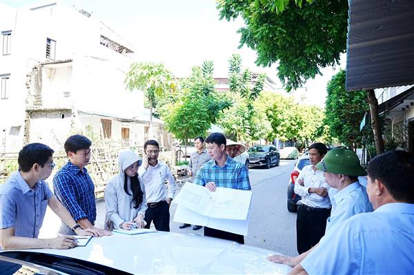 LÃNH ĐẠO PHƯỜNG LÊ THANH NGHỊ KIỂM TRA  TIẾN ĐỘ 05 DỰ ÁN TRỌNG ĐIỂM TRÊN ĐỊA BÀN PHƯỜNG