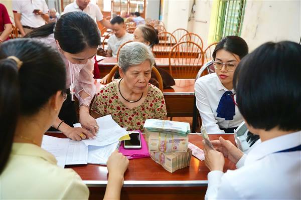 HỘI ĐỒNG GPMB PHƯỜNG LÊ THANH NGHỊ TỔ CHỨC CHI TRẢ GẦN 10 TỶ ĐỒNG TIỀN BỒI THƯỜNG, HỖ TRỢ DỰ ÁN KHU DÂN CƯ PHÍA NAM ĐƯỜNG TÔN ĐỨC THẮNG (ĐỢT 1)